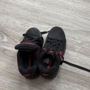 Heelys Black Sneakers with red Highlights